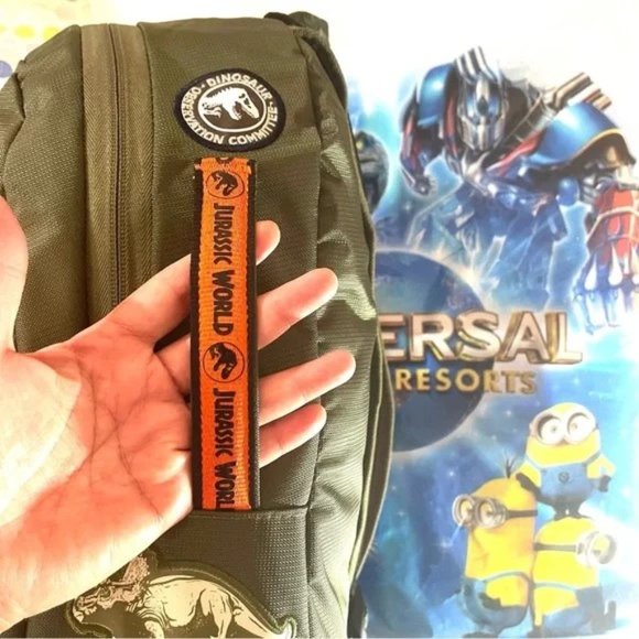 2023 BRAND NEW EDITION Universal studios GREEN Jurassic Park Backpack - Picture 12 of 16